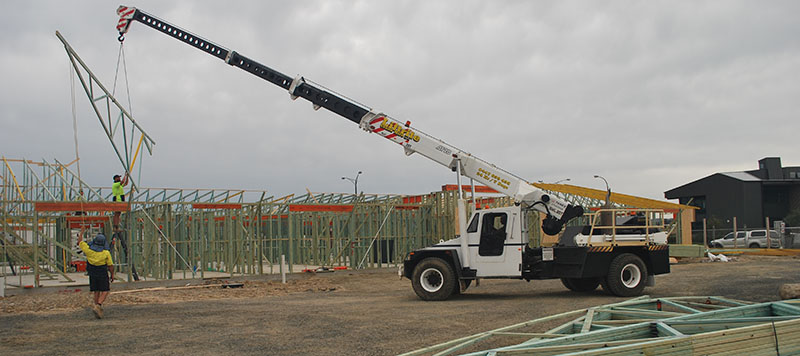 Erecting trusses