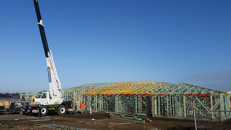 Standing roof trusses in Clyde